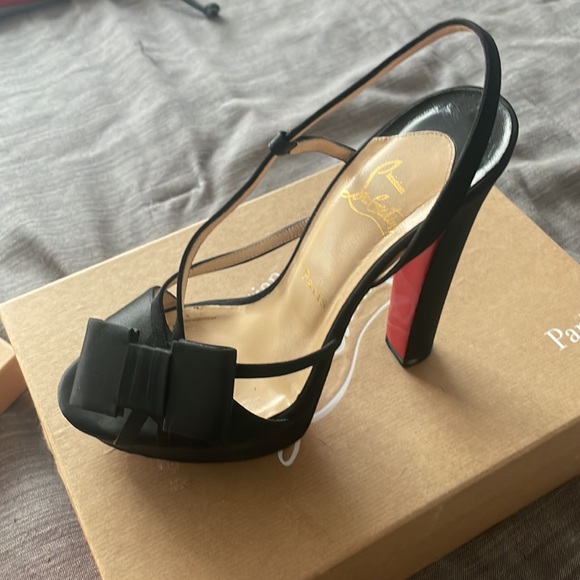 Christian Louboutin Paris - Picture 8 of 13